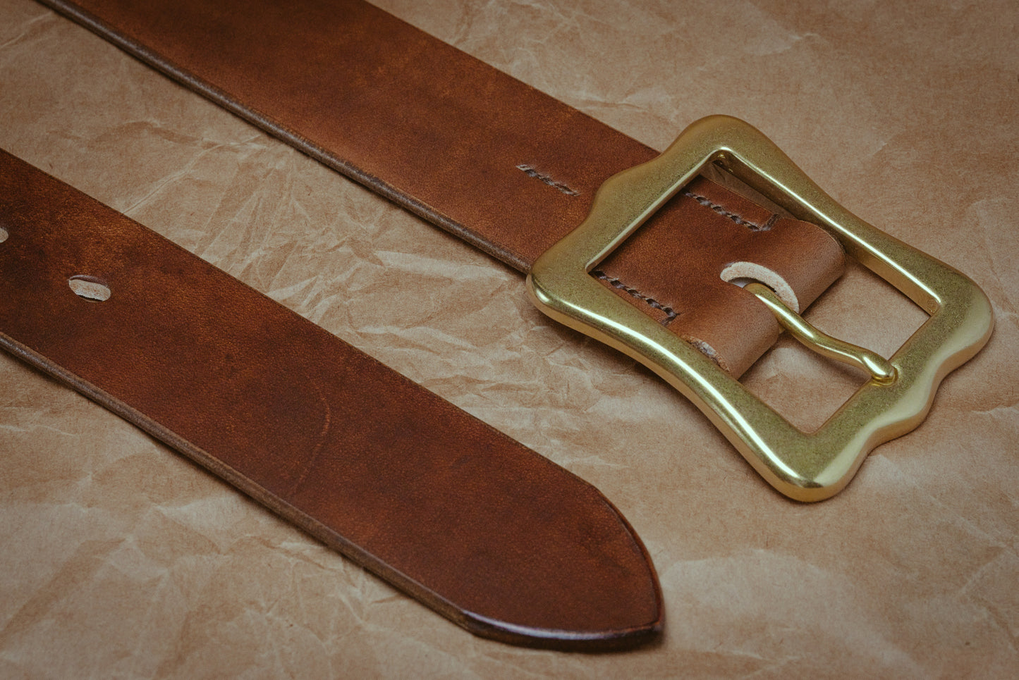 1 1/2" CENTER BAR BUCKLE BELT -- BROWN