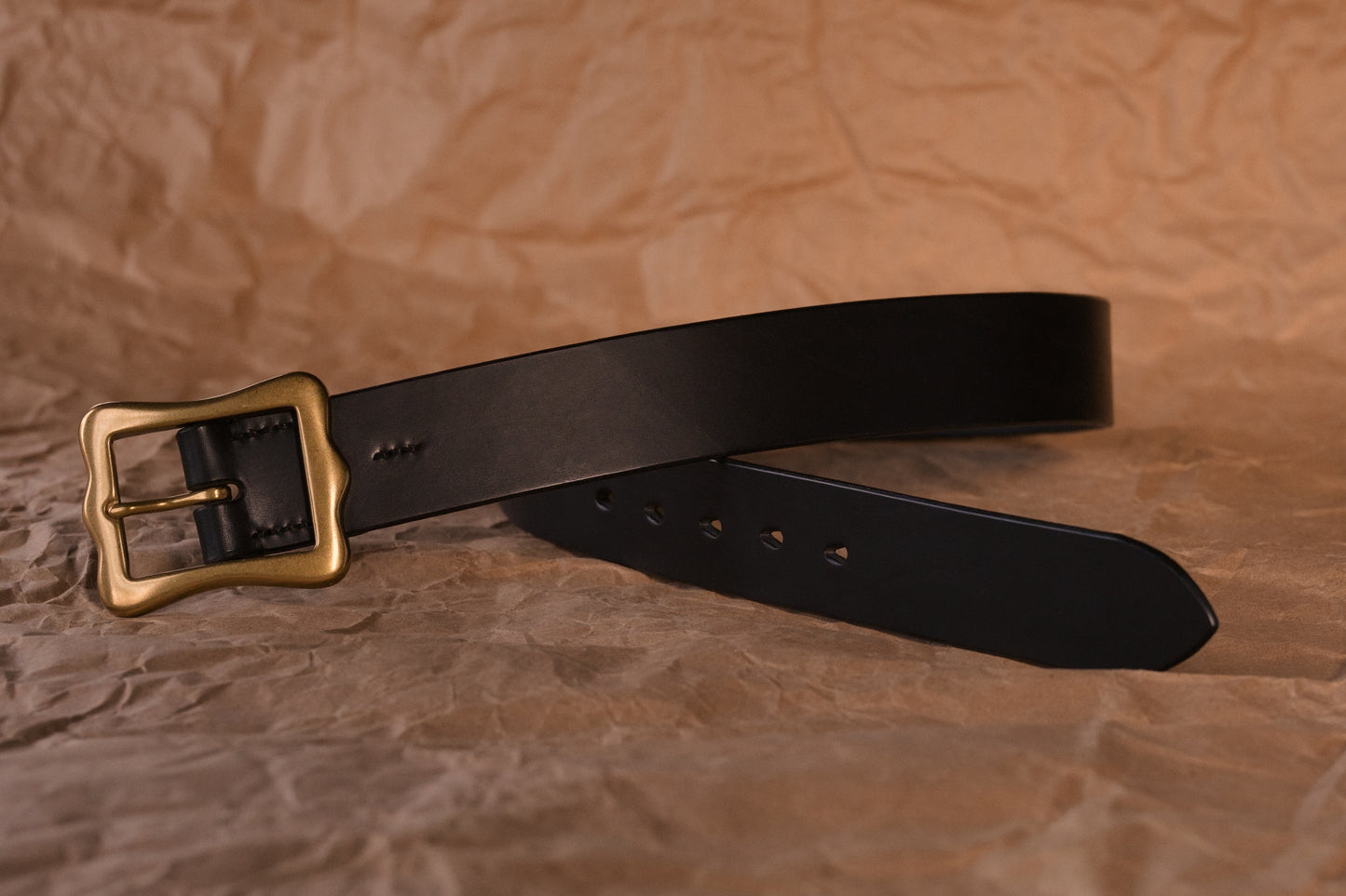 1 1/2" CENTER BAR BUCKLE BELT -- BLACK